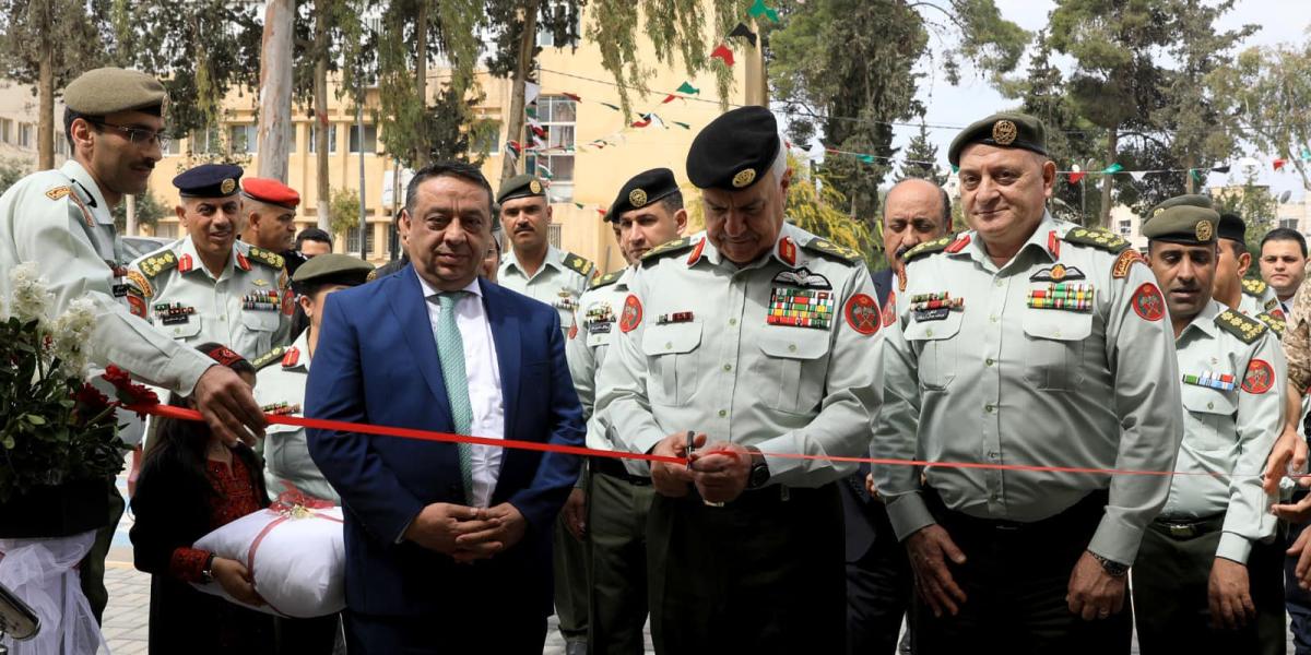 الخدمات الطبية الملكية تطلق خدمة توصيل أدوية الأمراض المزمنة لمراجعي مستشفيات مدينة الحسين الطبية الخدمات الطبية الملكية تطلق خدمة توصيل أدوية الأمراض المزمنة لمراجعي مستشفيات مدينة الحسين الطبية